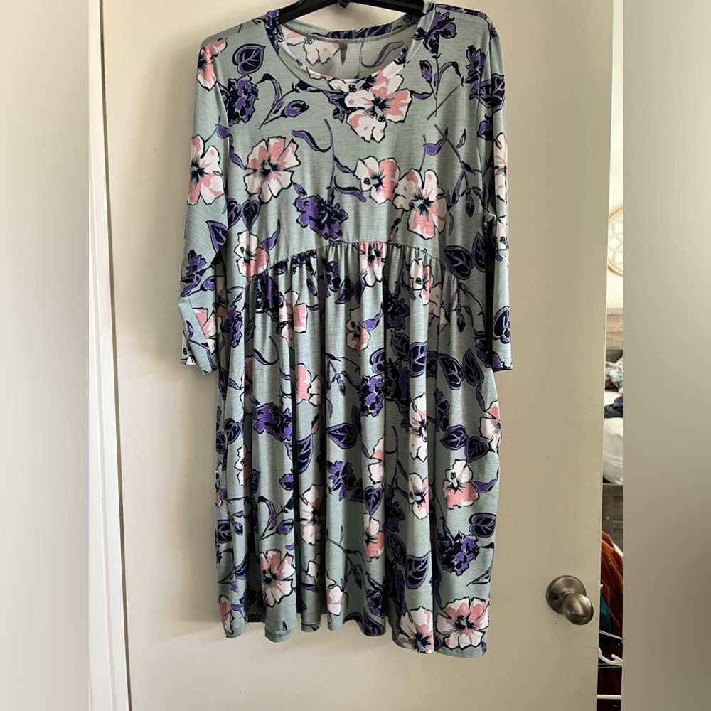 Light blue floral Honeyme Curvy XL Dress